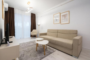 Central Residence Apartment 712